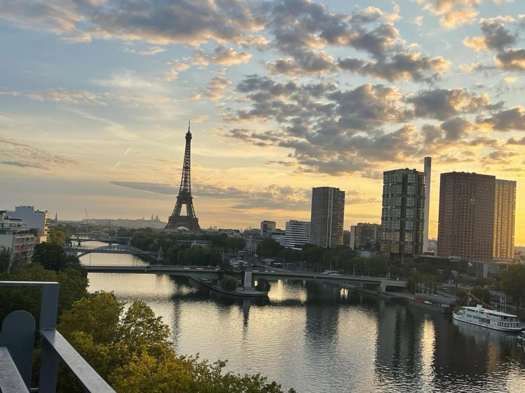 Appartement Vue Tour Eiffel Paris 16 Eme Kültér fotó